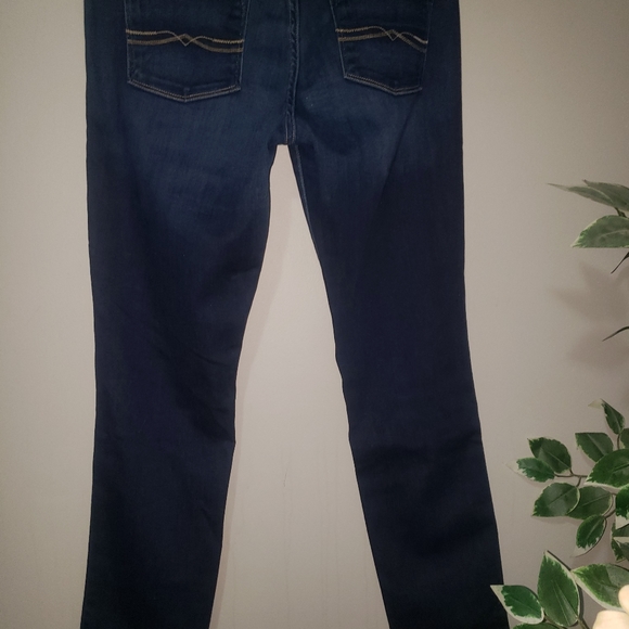 Jeans - Picture 5 of 6